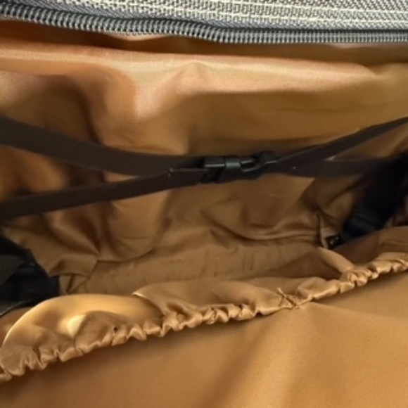 NWT Franklin Covey Morgan Triple Gusset Wheeled Canvas Case Brown/Tan - Picture 9 of 13